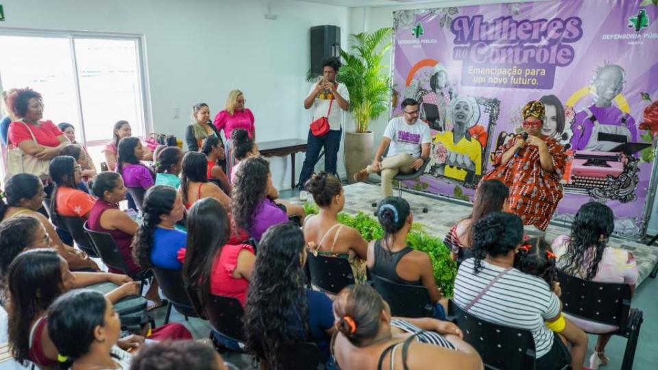 Defensoria encerra programação do mês da luta da mulher com palestra sobre empoderamento, em Mazagão