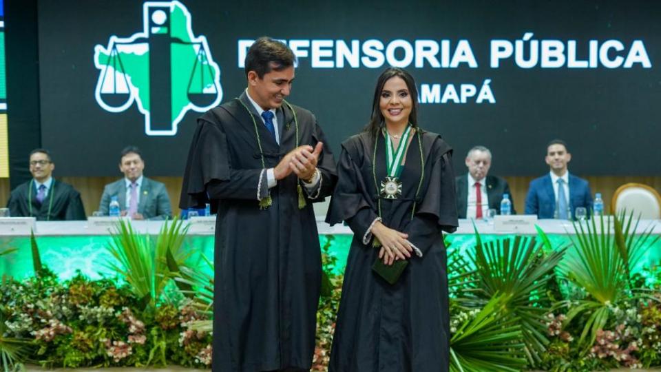 Defensora pública Elena Rocha é a primeira a receber Medalha de Honra ao Mérito